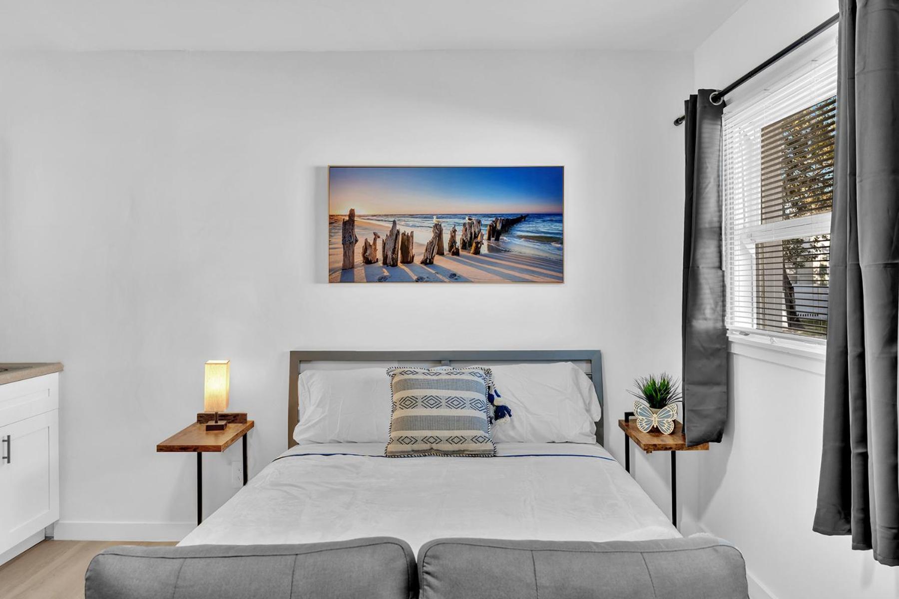 Young Circle & Hollywood Blvd Posh Studio Suite Exterior photo