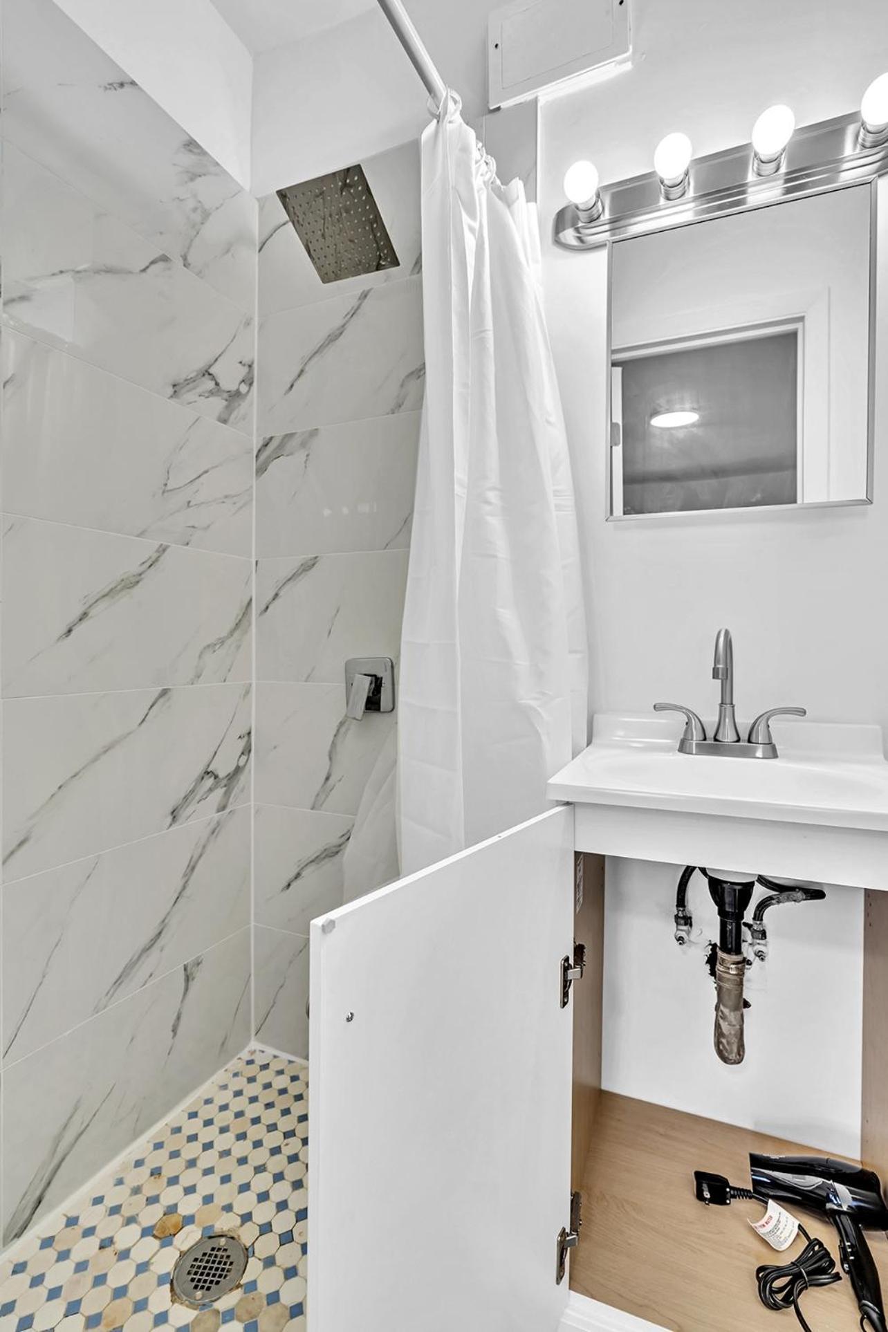 Young Circle & Hollywood Blvd Posh Studio Suite Exterior photo